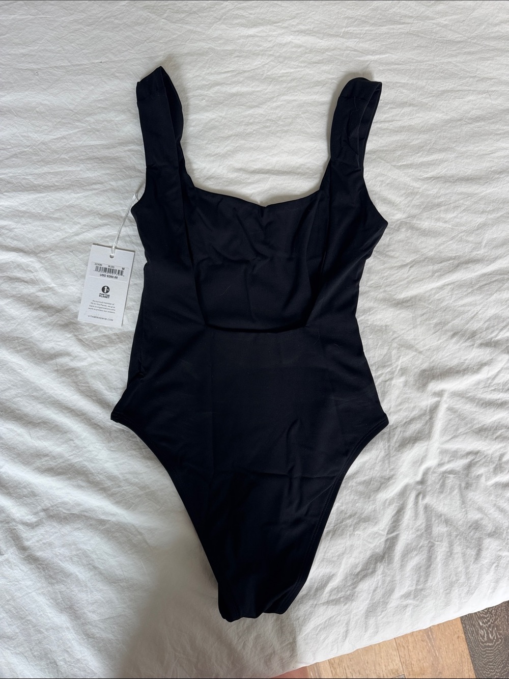 NEW Vitamin A ‘Mika’ One Piece Swimsuit in Black EcoLux, size M - Picture 5 of 8